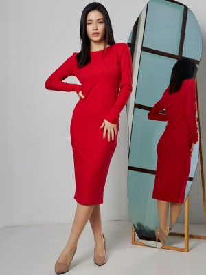 Платье-футляр в рубчик цвет красный
